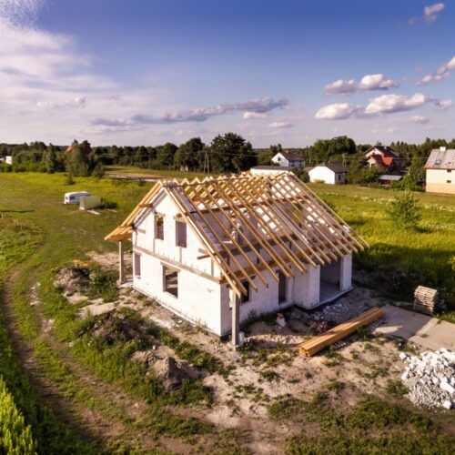 Hydroizolacja – czym jest i dlaczego jest kluczowa w budownictwie?